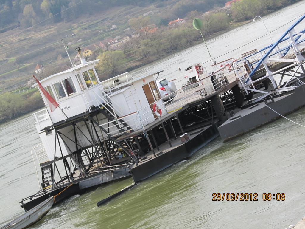 Hotel Restaurant Wachauerhof Spitz an der Donau ภายนอก รูปภาพ